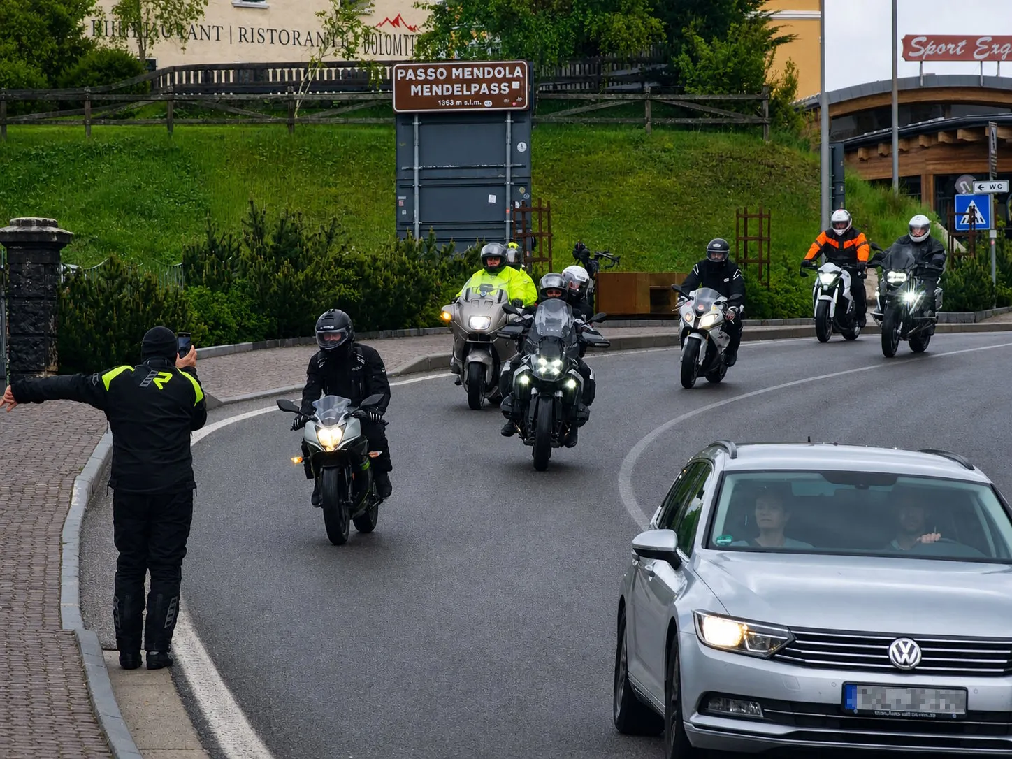 Touristik-Gruppenfoto am Etappenziel